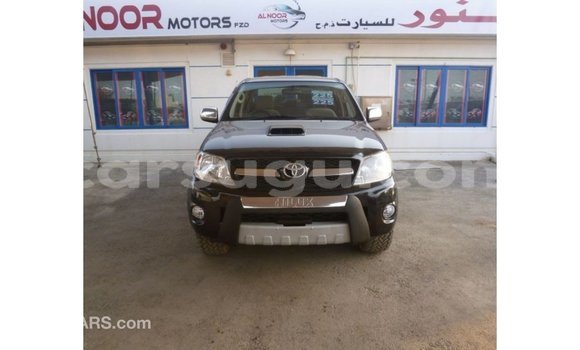 Sayi Imported Toyota Hilux Black Mota in Import - Dubai a Burkina Faso Sayi Imported Toyota Hilux Black Mota in Import - Dubai a Burkina Faso