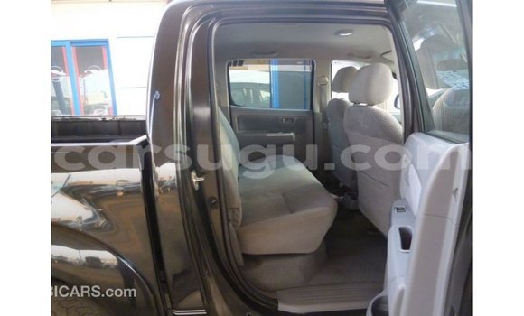 Sayi Imported Toyota Hilux Black Mota in Import - Dubai a Burkina Faso Sayi Imported Toyota Hilux Black Mota in Import - Dubai a Burkina Faso