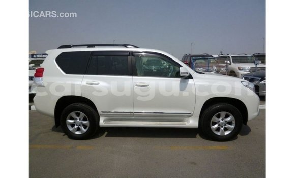 Acheter Import Voiture Toyota Prado Blanc à Import - Dubai, Burkina-Faso Acheter Import Voiture Toyota Prado Blanc à Import - Dubai, Burkina-Faso