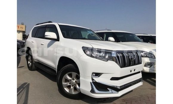 Sayi Imported Toyota Prado White Mota in Import - Dubai a Burkina Faso Sayi Imported Toyota Prado White Mota in Import - Dubai a Burkina Faso