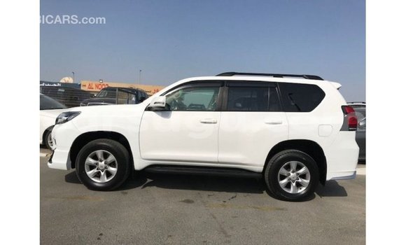 Sayi Imported Toyota Prado White Mota in Import - Dubai a Burkina Faso Sayi Imported Toyota Prado White Mota in Import - Dubai a Burkina Faso