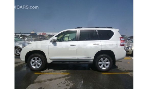 Sayi Imported Toyota Prado White Mota in Import - Dubai a Burkina Faso Sayi Imported Toyota Prado White Mota in Import - Dubai a Burkina Faso