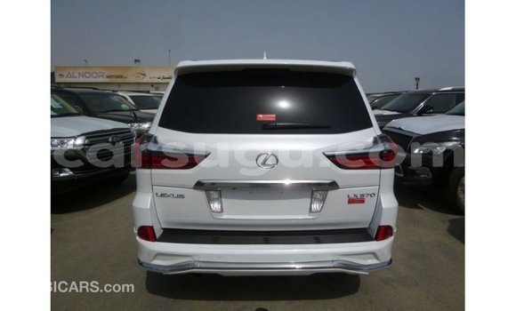 Sayi Imported Lexus LX White Mota in Import - Dubai a Burkina Faso Sayi Imported Lexus LX White Mota in Import - Dubai a Burkina Faso