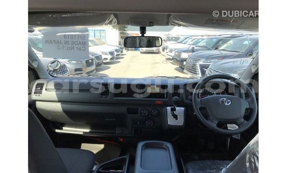 Sayi Imported Toyota Hiace White Mota in Import - Dubai a Burkina Faso Sayi Imported Toyota Hiace White Mota in Import - Dubai a Burkina Faso