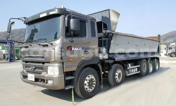 Acheter Neuf Voiture Hyundai Accent Gris à Ouagadougou, Burkina-Faso Acheter Neuf Voiture Hyundai Accent Gris à Ouagadougou, Burkina-Faso