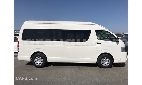 Sayi Imported Toyota Hiace White Mota in Import - Dubai a Burkina Faso Sayi Imported Toyota Hiace White Mota in Import - Dubai a Burkina Faso