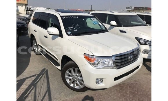 Buy Import Toyota Land Cruiser White Car in Import - Dubai in Burkina Faso Buy Import Toyota Land Cruiser White Car in Import - Dubai in Burkina Faso