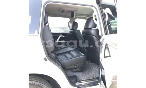 Buy Import Toyota Land Cruiser White Car in Import - Dubai in Burkina Faso Buy Import Toyota Land Cruiser White Car in Import - Dubai in Burkina Faso