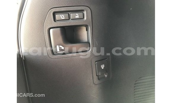 Buy Import Toyota Land Cruiser White Car in Import - Dubai in Burkina Faso Buy Import Toyota Land Cruiser White Car in Import - Dubai in Burkina Faso