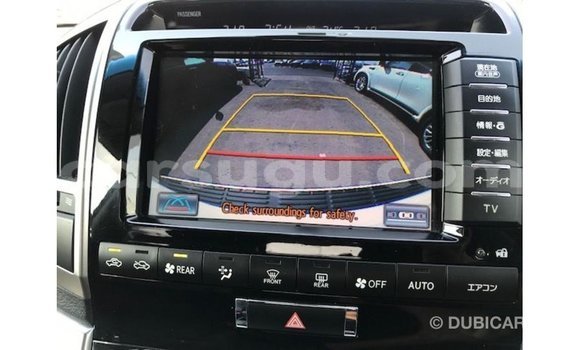 Buy Import Toyota Land Cruiser White Car in Import - Dubai in Burkina Faso Buy Import Toyota Land Cruiser White Car in Import - Dubai in Burkina Faso