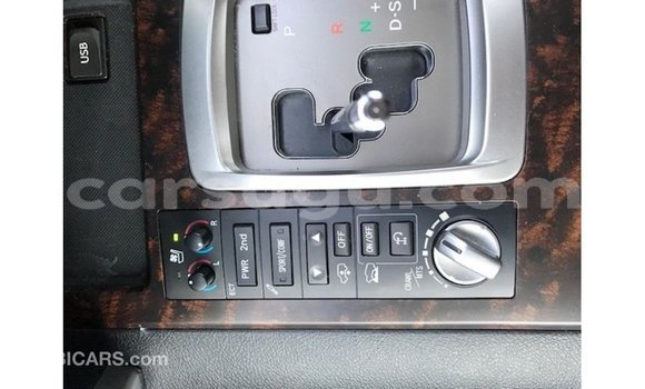 Buy Import Toyota Land Cruiser White Car in Import - Dubai in Burkina Faso Buy Import Toyota Land Cruiser White Car in Import - Dubai in Burkina Faso