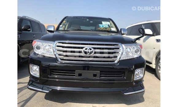 Sayi Imported Toyota Land Cruiser Black Mota in Import - Dubai a Burkina Faso Sayi Imported Toyota Land Cruiser Black Mota in Import - Dubai a Burkina Faso