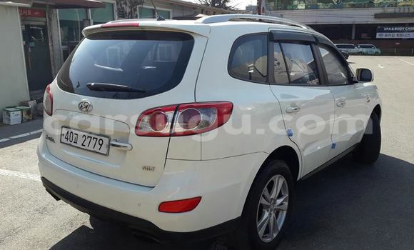 Acheter Neuf Voiture Hyundai Santa Fe Blanc à Ouagadougou, Burkina-Faso Acheter Neuf Voiture Hyundai Santa Fe Blanc à Ouagadougou, Burkina-Faso