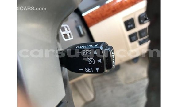 Sayi Imported Toyota Land Cruiser White Mota in Import - Dubai a Burkina Faso Sayi Imported Toyota Land Cruiser White Mota in Import - Dubai a Burkina Faso