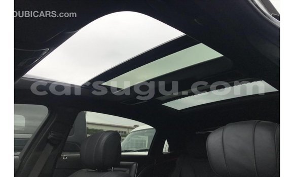 Acheter Import Voiture Mercedes-Benz 190 Noir à Import - Dubai, Burkina-Faso Acheter Import Voiture Mercedes-Benz 190 Noir à Import - Dubai, Burkina-Faso