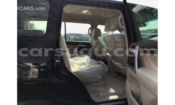 Sayi Imported Toyota Land Cruiser Black Mota in Import - Dubai a Burkina Faso Sayi Imported Toyota Land Cruiser Black Mota in Import - Dubai a Burkina Faso