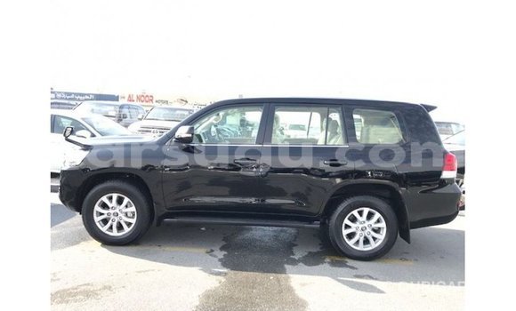 Sayi Imported Toyota Land Cruiser Black Mota in Import - Dubai a Burkina Faso Sayi Imported Toyota Land Cruiser Black Mota in Import - Dubai a Burkina Faso