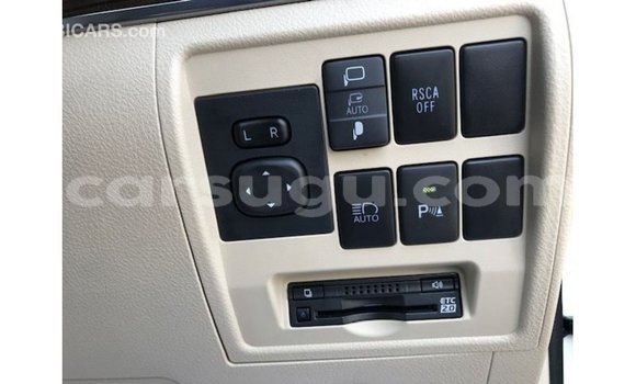 Sayi Imported Toyota Land Cruiser White Mota in Import - Dubai a Burkina Faso Sayi Imported Toyota Land Cruiser White Mota in Import - Dubai a Burkina Faso