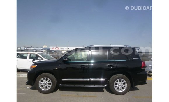 Sayi Imported Toyota Land Cruiser Black Mota in Import - Dubai a Burkina Faso Sayi Imported Toyota Land Cruiser Black Mota in Import - Dubai a Burkina Faso