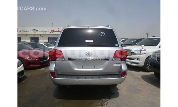 Sayi Imported Toyota Land Cruiser Sauran Mota in Import - Dubai a Burkina Faso Sayi Imported Toyota Land Cruiser Sauran Mota in Import - Dubai a Burkina Faso