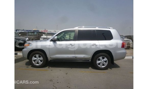 Sayi Imported Toyota Land Cruiser Sauran Mota in Import - Dubai a Burkina Faso Sayi Imported Toyota Land Cruiser Sauran Mota in Import - Dubai a Burkina Faso