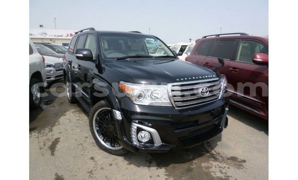 Acheter Import Voiture Toyota Land Cruiser Noir à Import - Dubai, Burkina-Faso Acheter Import Voiture Toyota Land Cruiser Noir à Import - Dubai, Burkina-Faso