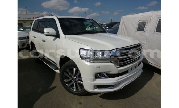 Sayi Imported Toyota Land Cruiser White Mota in Import - Dubai a Burkina Faso Sayi Imported Toyota Land Cruiser White Mota in Import - Dubai a Burkina Faso