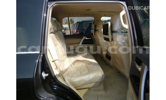 Sayi Imported Toyota Land Cruiser Black Mota in Import - Dubai a Burkina Faso Sayi Imported Toyota Land Cruiser Black Mota in Import - Dubai a Burkina Faso