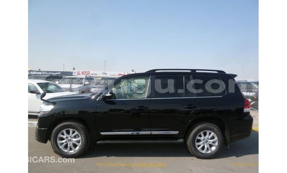 Sayi Imported Toyota Land Cruiser Black Mota in Import - Dubai a Burkina Faso Sayi Imported Toyota Land Cruiser Black Mota in Import - Dubai a Burkina Faso