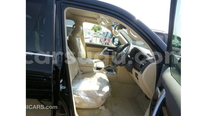 Big with watermark toyota land cruiser burkina faso import dubai 5778