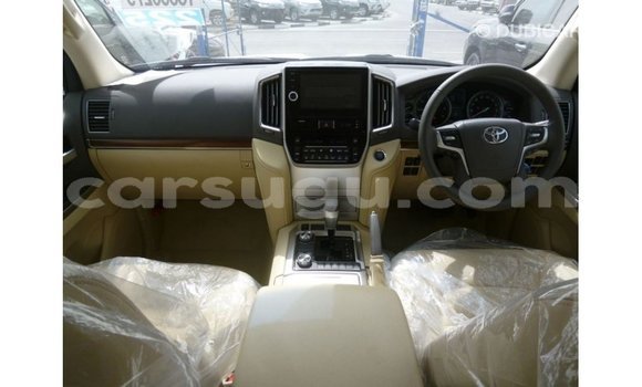 Buy Import Toyota Land Cruiser White Car in Import - Dubai in Burkina Faso Buy Import Toyota Land Cruiser White Car in Import - Dubai in Burkina Faso