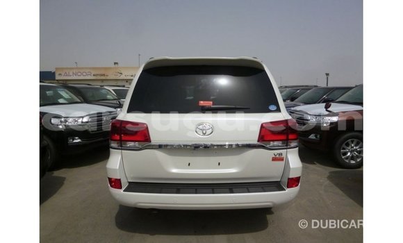 Buy Import Toyota Land Cruiser White Car in Import - Dubai in Burkina Faso Buy Import Toyota Land Cruiser White Car in Import - Dubai in Burkina Faso