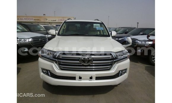 Buy Import Toyota Land Cruiser White Car in Import - Dubai in Burkina Faso Buy Import Toyota Land Cruiser White Car in Import - Dubai in Burkina Faso