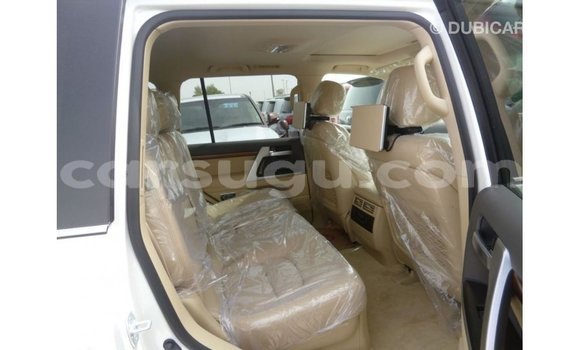 Buy Import Toyota Land Cruiser White Car in Import - Dubai in Burkina Faso Buy Import Toyota Land Cruiser White Car in Import - Dubai in Burkina Faso