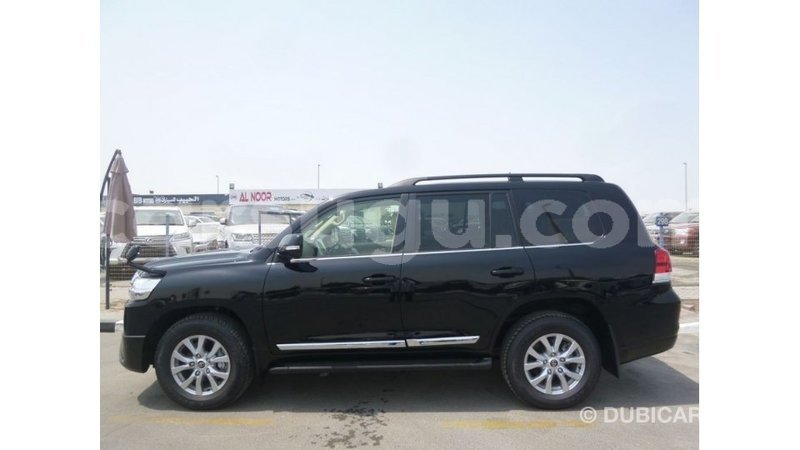 Big with watermark toyota land cruiser burkina faso import dubai 5782