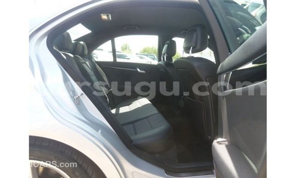 Sayi Imported Mercedes-Benz 200 Sauran Mota in Import - Dubai a Burkina Faso Sayi Imported Mercedes-Benz 200 Sauran Mota in Import - Dubai a Burkina Faso