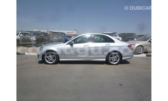 Sayi Imported Mercedes-Benz 200 Sauran Mota in Import - Dubai a Burkina Faso Sayi Imported Mercedes-Benz 200 Sauran Mota in Import - Dubai a Burkina Faso