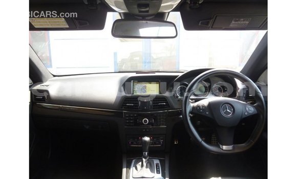 Sayi Imported Mercedes-Benz 190 Sauran Mota in Import - Dubai a Burkina Faso Sayi Imported Mercedes-Benz 190 Sauran Mota in Import - Dubai a Burkina Faso