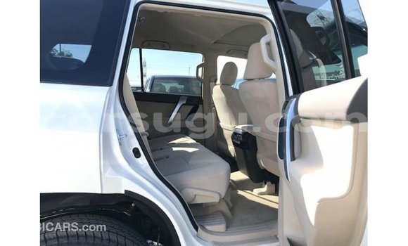 Sayi Imported Toyota Prado White Mota in Import - Dubai a Burkina Faso Sayi Imported Toyota Prado White Mota in Import - Dubai a Burkina Faso