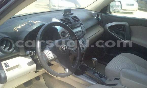 Acheter Neuf Voiture Toyota RAV4 Noir à Ouagadougou, Burkina-Faso Acheter Neuf Voiture Toyota RAV4 Noir à Ouagadougou, Burkina-Faso