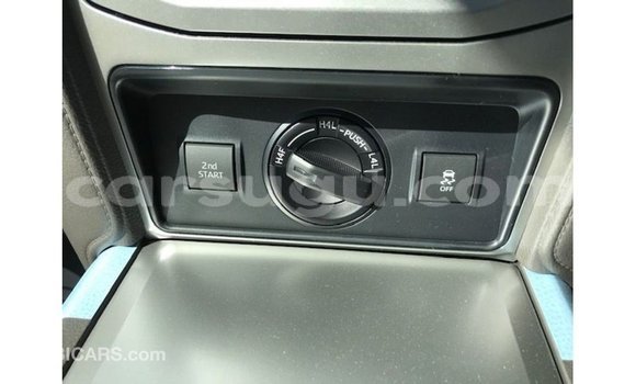 Sayi Imported Toyota Prado White Mota in Import - Dubai a Burkina Faso Sayi Imported Toyota Prado White Mota in Import - Dubai a Burkina Faso