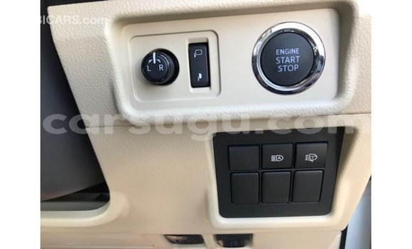 Sayi Imported Toyota Prado White Mota in Import - Dubai a Burkina Faso Sayi Imported Toyota Prado White Mota in Import - Dubai a Burkina Faso