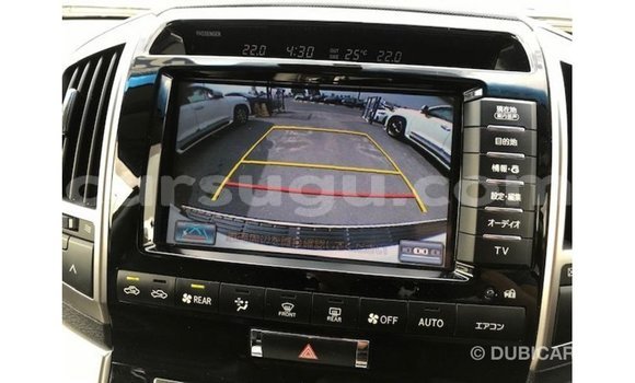 Sayi Imported Toyota Land Cruiser White Mota in Import - Dubai a Burkina Faso Sayi Imported Toyota Land Cruiser White Mota in Import - Dubai a Burkina Faso