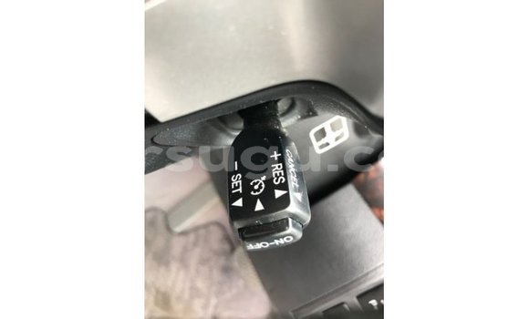 Sayi Imported Toyota Land Cruiser White Mota in Import - Dubai a Burkina Faso Sayi Imported Toyota Land Cruiser White Mota in Import - Dubai a Burkina Faso