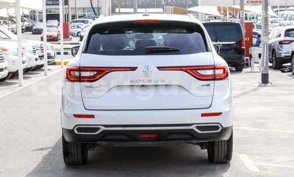 Sayi Imported Renault Koleos White Mota in Import - Dubai a Burkina Faso Sayi Imported Renault Koleos White Mota in Import - Dubai a Burkina Faso