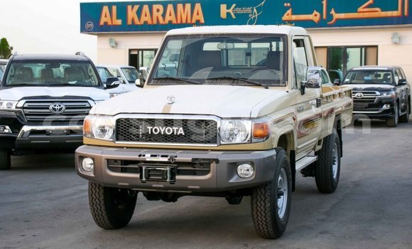 Acheter Import Voiture Toyota Land Cruiser Beige à Import - Dubai, Burkina-Faso Acheter Import Voiture Toyota Land Cruiser Beige à Import - Dubai, Burkina-Faso