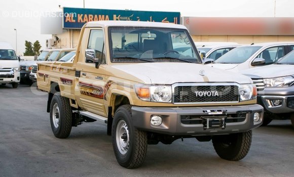 Acheter Import Voiture Toyota Land Cruiser Beige à Import - Dubai, Burkina-Faso Acheter Import Voiture Toyota Land Cruiser Beige à Import - Dubai, Burkina-Faso