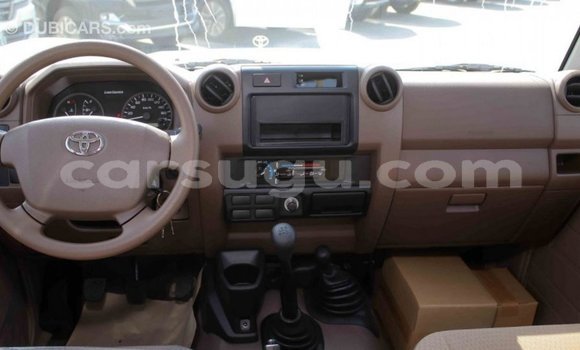 Acheter Import Voiture Toyota Land Cruiser Beige à Import - Dubai, Burkina-Faso Acheter Import Voiture Toyota Land Cruiser Beige à Import - Dubai, Burkina-Faso