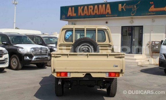 Acheter Import Voiture Toyota Land Cruiser Beige à Import - Dubai, Burkina-Faso Acheter Import Voiture Toyota Land Cruiser Beige à Import - Dubai, Burkina-Faso