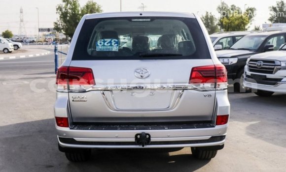 Buy Import Toyota Land Cruiser Other Car in Import - Dubai in Burkina Faso Buy Import Toyota Land Cruiser Other Car in Import - Dubai in Burkina Faso